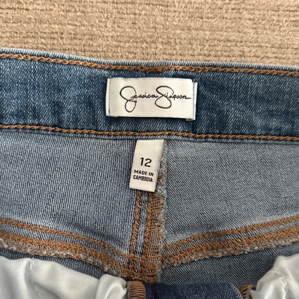 Jessica Simpson Ladies Shorts - Picture 5 of 6
